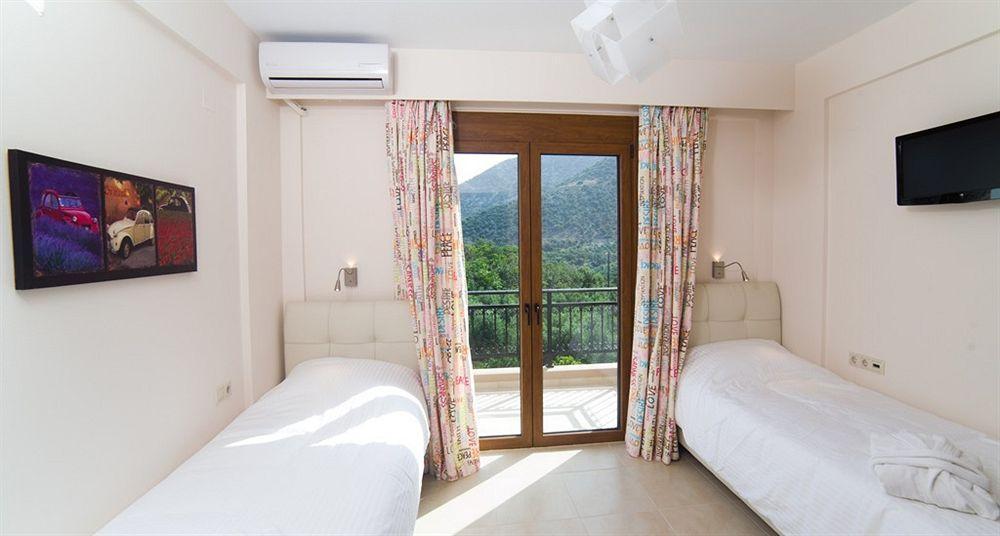 Pantheon Villas & Suites Vlikhadha Ngoại thất bức ảnh